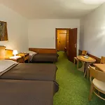 Zespół Tatry - Tatry I Budynek Turystyczny Hotel 3*
